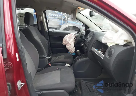 2016 Jeep Compass Sport из США, поврежденный, VIN 1C4NJDBB8GD779336